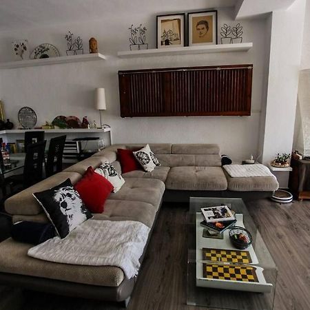 Spacious 2 Bedroom W/ Own Pool 5 Minutes Walk To Beach 캄포아모르 외부 사진
